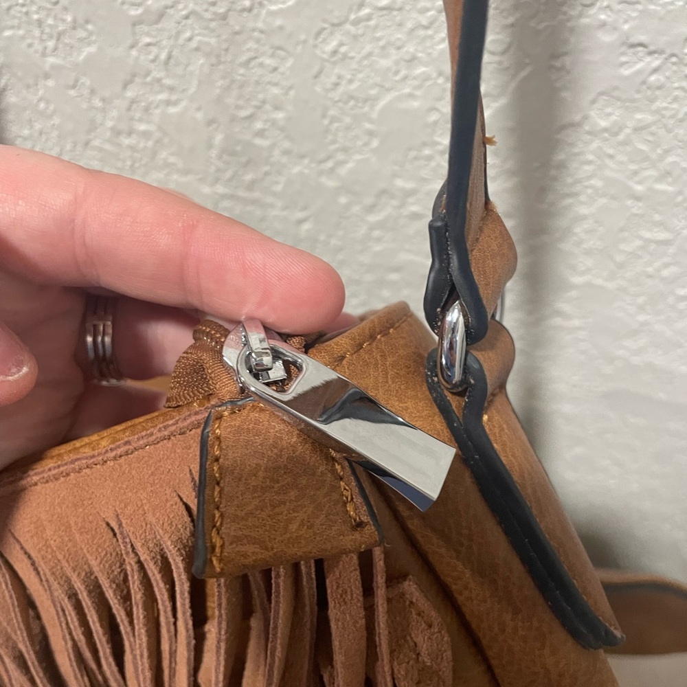 NEW Brown Faux Leather Fringe Crossbody Purse - Picture 14 of 14